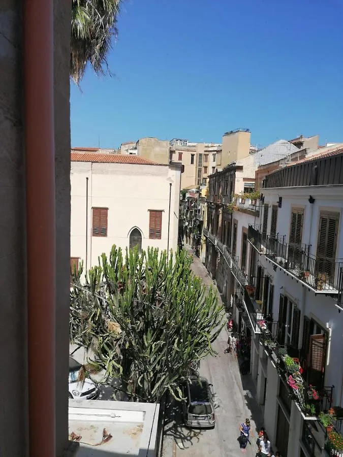 Locazione Turistica Garibaldi Apartment Palermo
