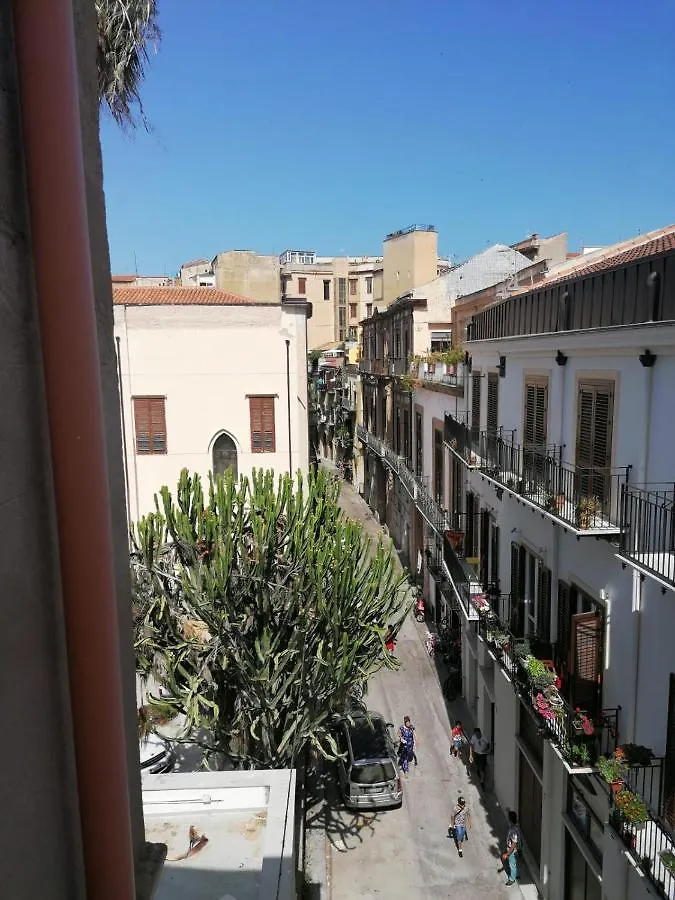 Locazione Turistica Garibaldi Apartment Palermo